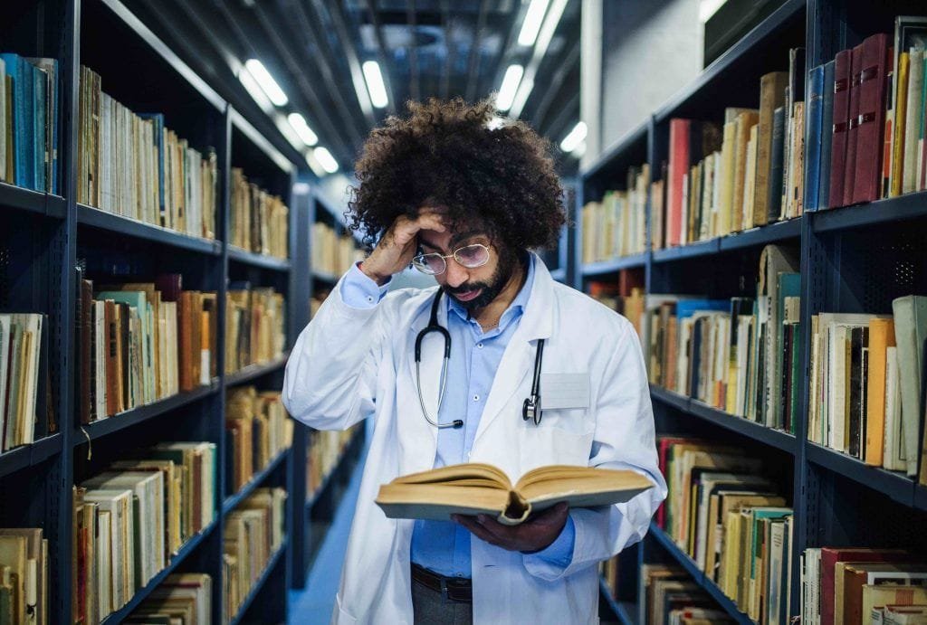 ¿Cómo estudiar mejor el grado de medicina? Trucos y consejos