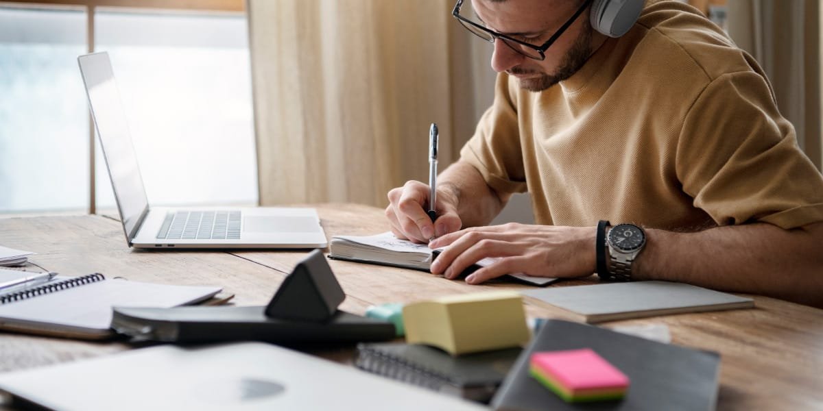 ingresar a la universidad - estudiando