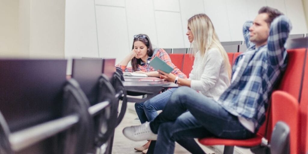 Cada faculdade de psicologia em Espanha tem algo especial