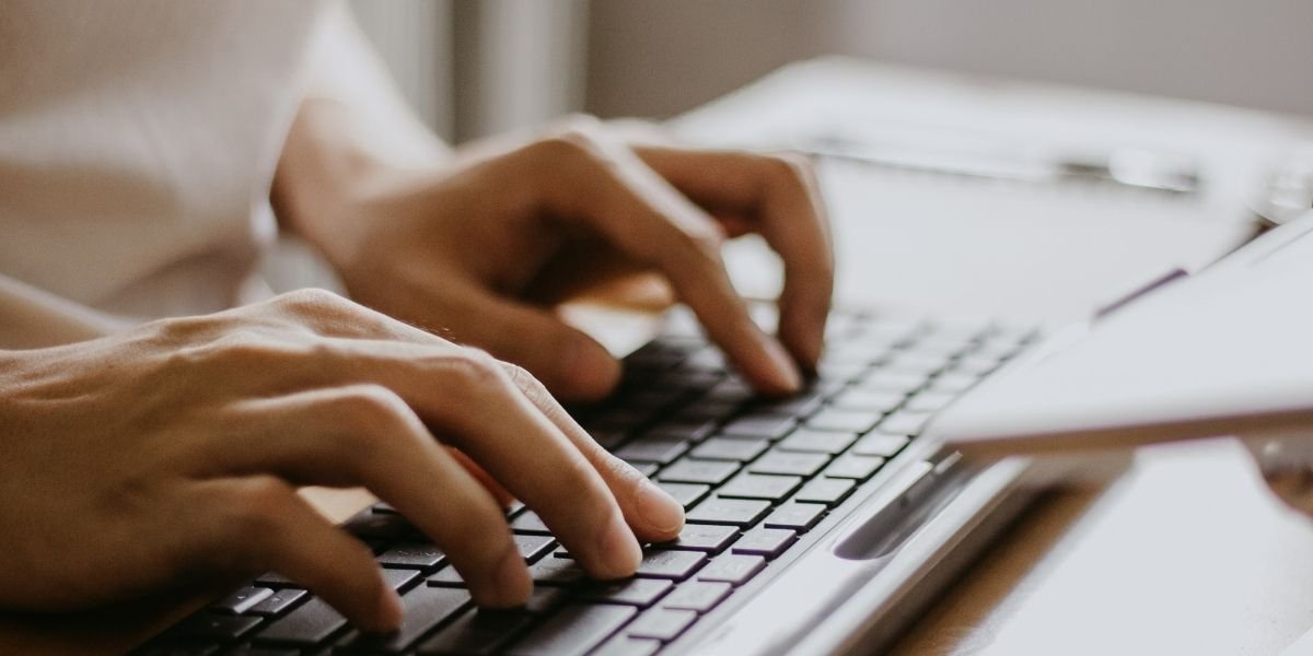 organiza tus documentos como un experto para estudiar en España siendo mexicano