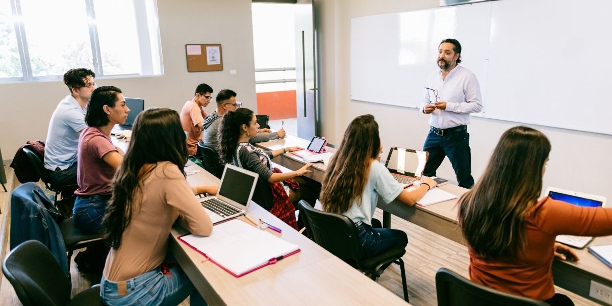 Oferta académica que vais querer explorar - universidade espanha salamanca