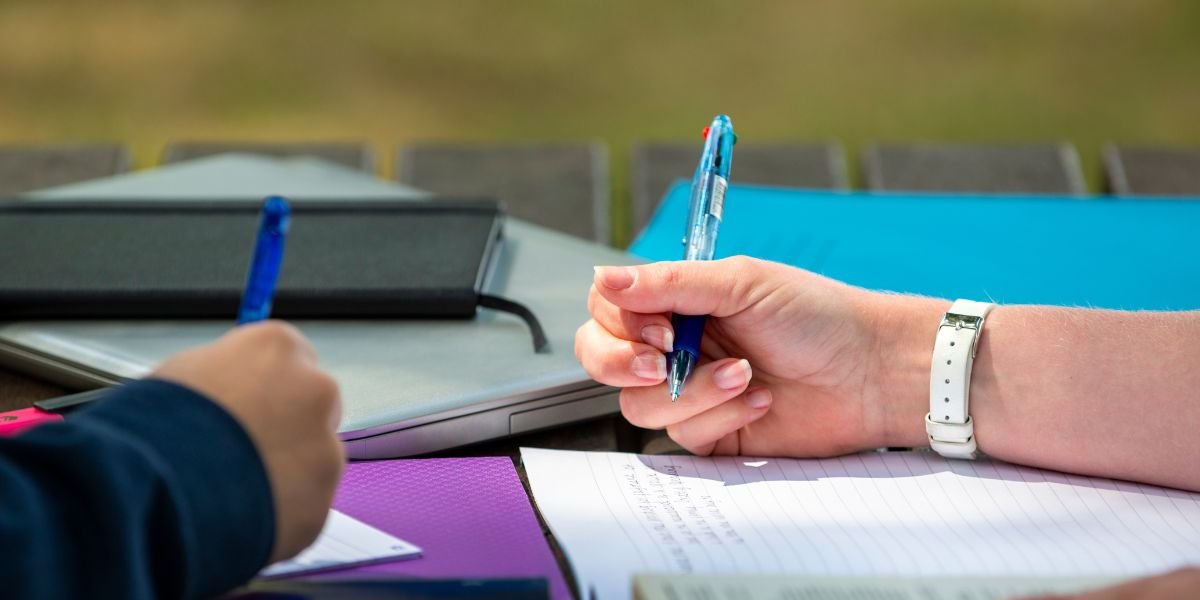 Comparação de médias de acesso a medicina