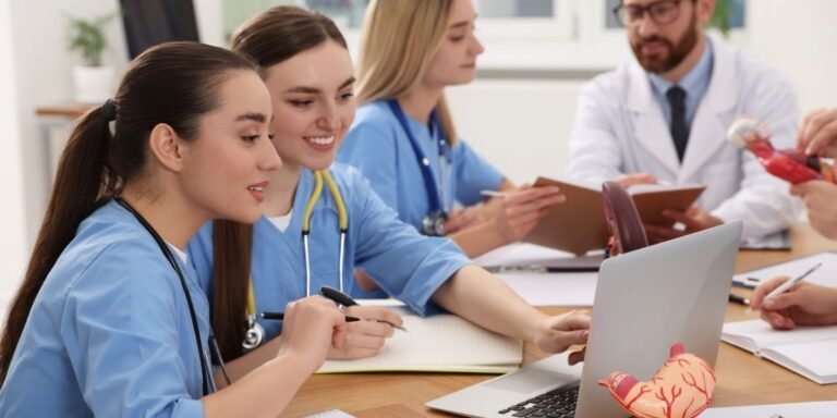 Proceso detallado de solicitud y admisión a Medicina
