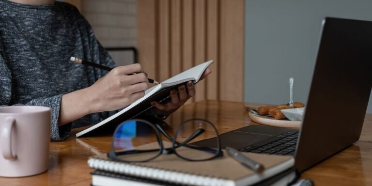 Estudiar y trabajar en España